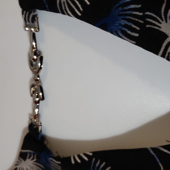 White House Black Market sleevless top - Picture 4 of 9